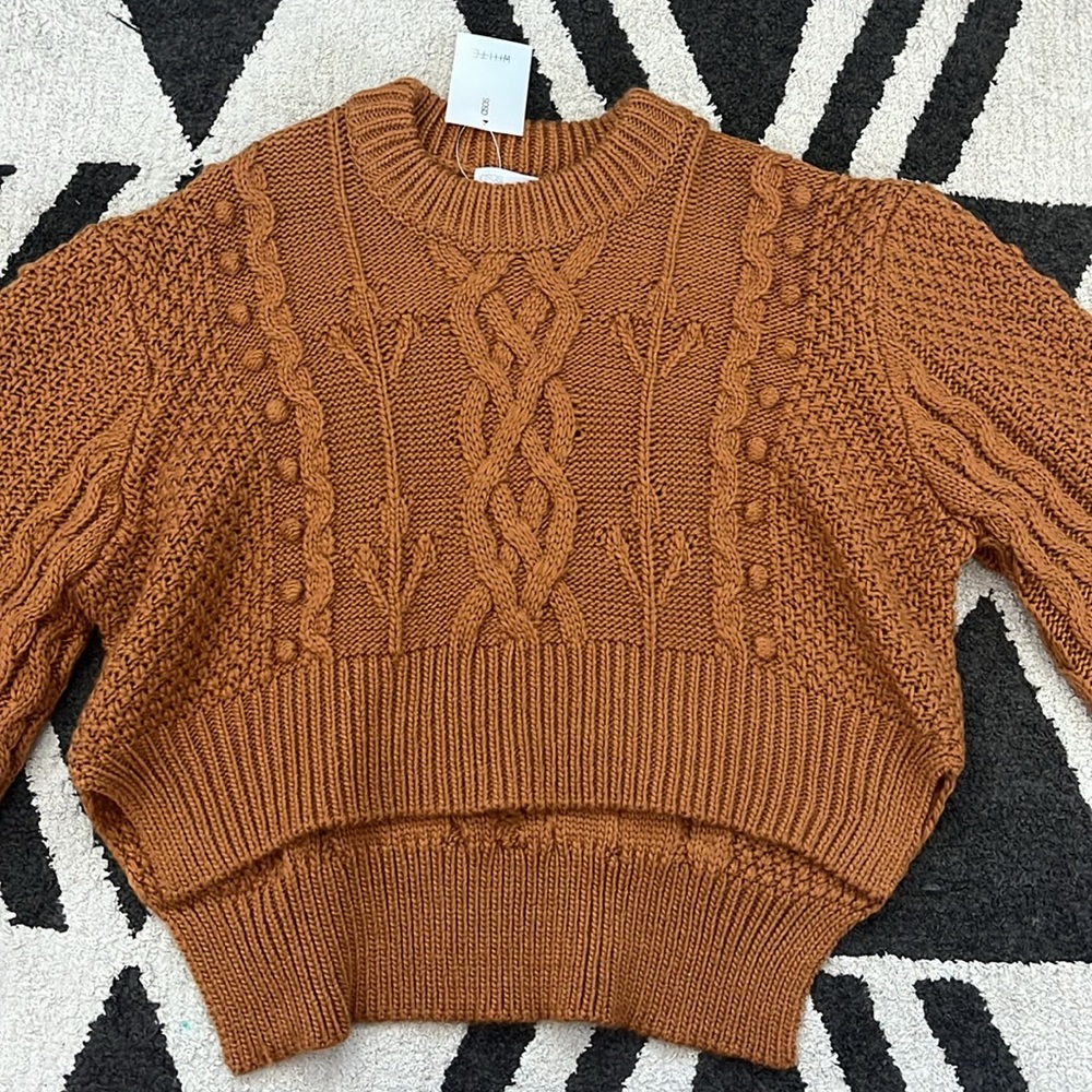 ASOS Cropped Cable Knit Sweater - Picture 3 of 8
